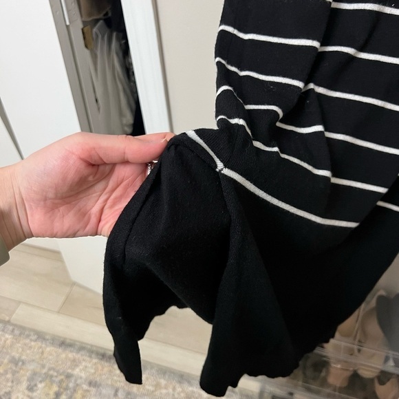 Black and White minimalist Long Sleeve Crew Neck maxi Sweater Dress - Picture 7 of 9